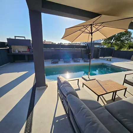 Villa Vip *