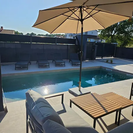 Villa Vip *