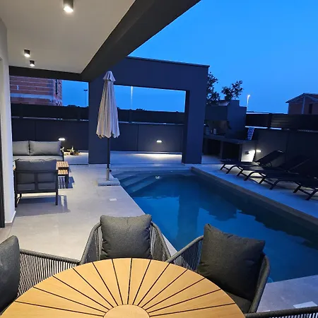 Vila Vip *